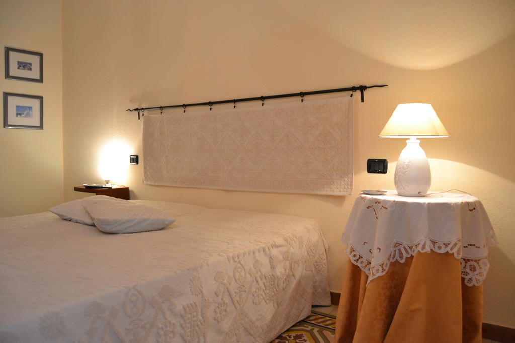 S'Attobiu B&B And Guest-Houses Teulada Chambre photo