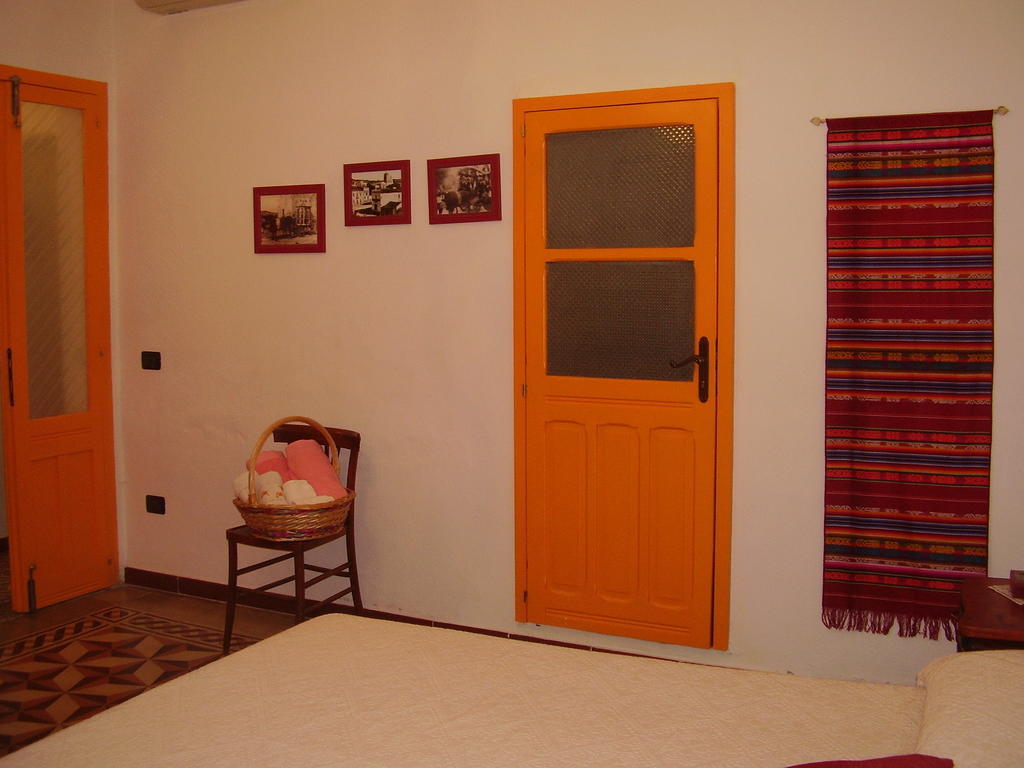 S'Attobiu B&B And Guest-Houses Teulada Extérieur photo